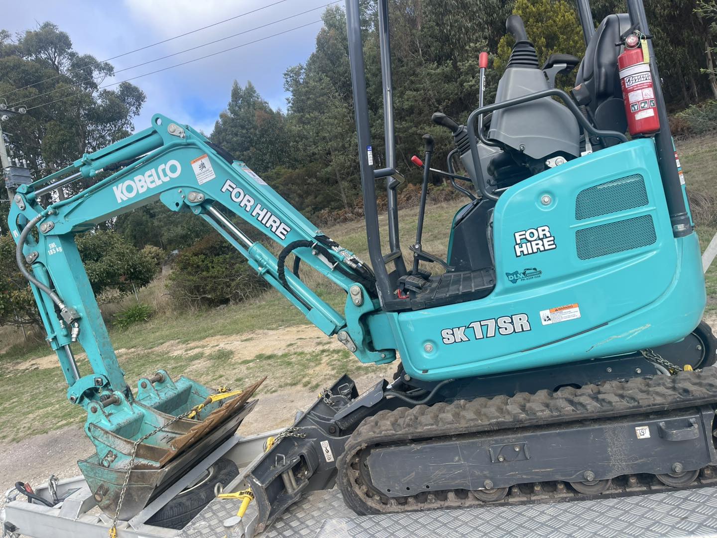 2.5 ton excavator hire
