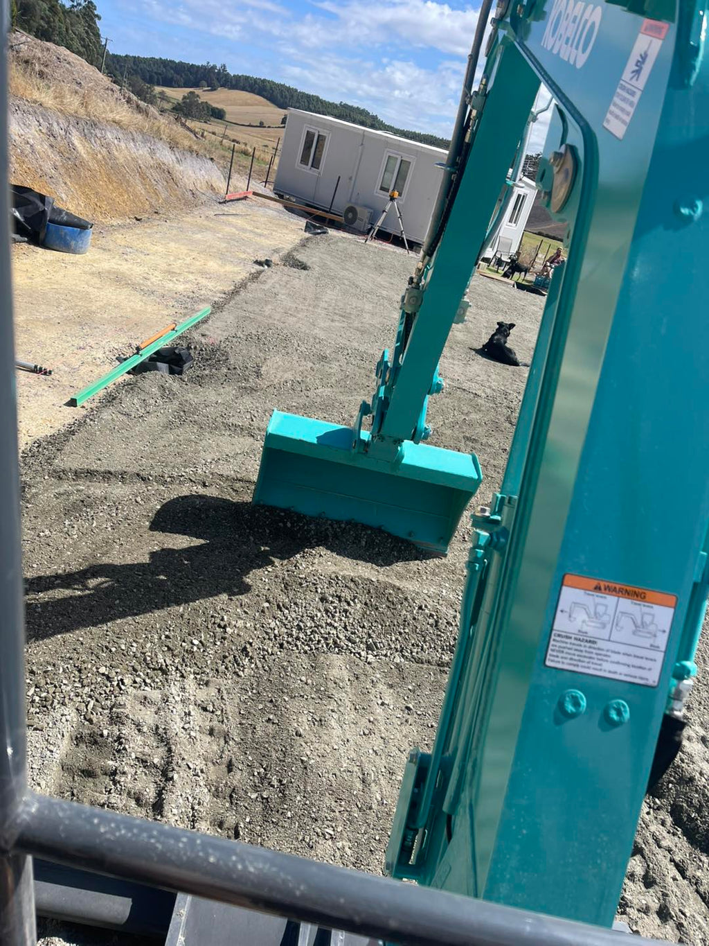 2.5 ton excavator hire